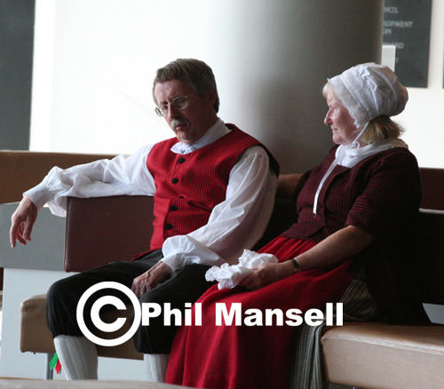 Dutch Dancers (PHOTO: PHIL MANSELL)