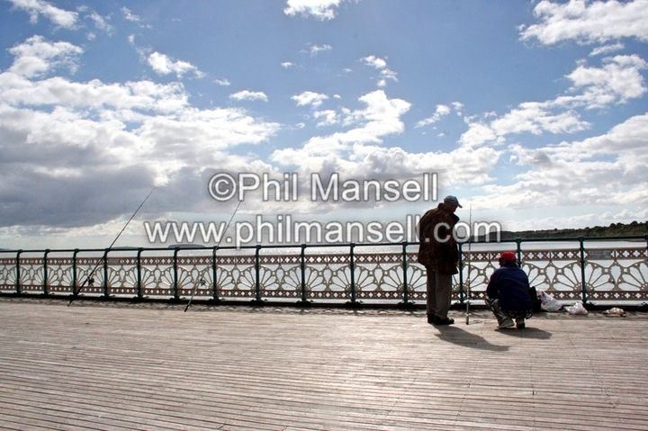 A photo by Phil Mansell