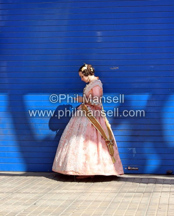 A photo by Phil Mansell